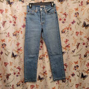Levi's Wedgie Straight True Blue Wash Jeans